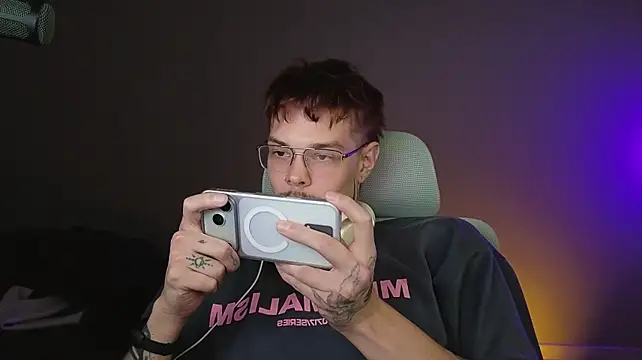 Chatroom XXX en direct de DENIS_HERE