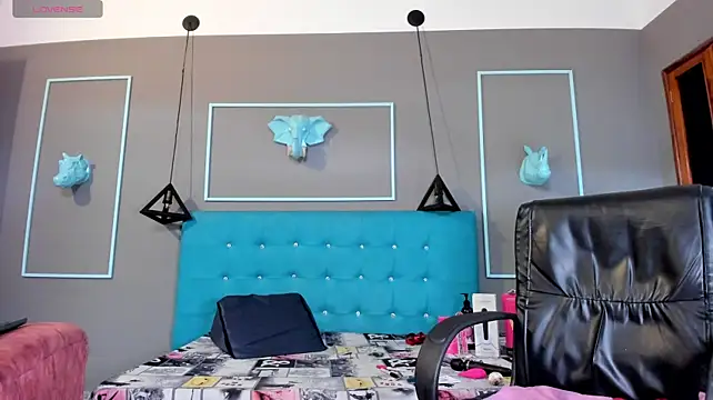 XXX chat uživo modela engel_devil