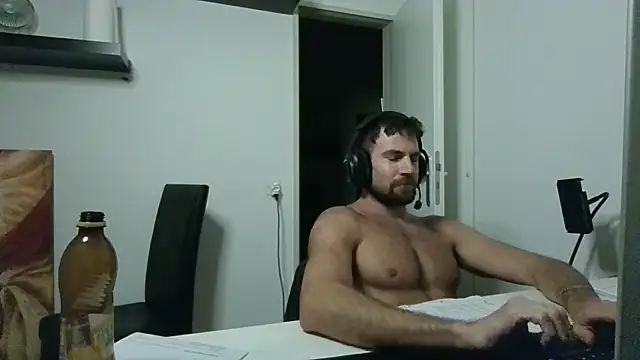 แชท XXX สดของ alpha-hunk