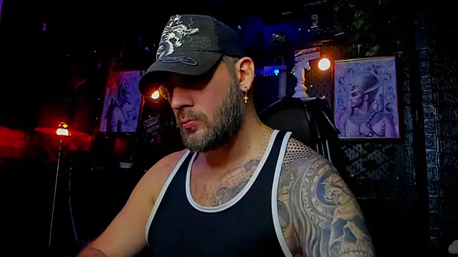 LexHardy লাইভ XXX চ্যাট