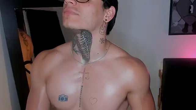 Chat +18 de Simon_cortes ao vivo