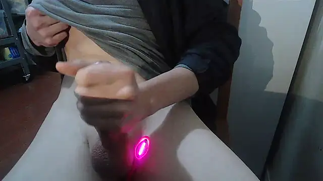 Allen8707's Live XXX Chat