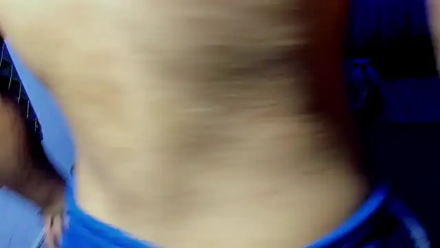 Chat +18 de milacamhot ao vivo