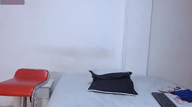 tiberius_blaunch Live XXX Chat