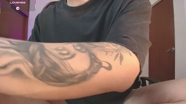 Chat XXX ao vivo de Miley_Baker