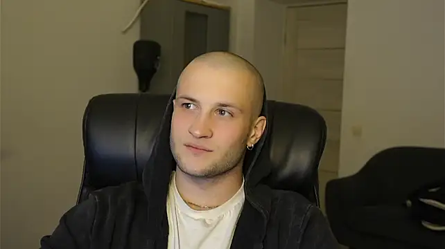 Igor_Wilde Adlı Modelin Web Kamerası Şovu