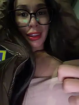 Aria51's Live XXX Chat
