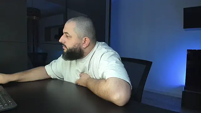 DravenPeak Chat XXX live