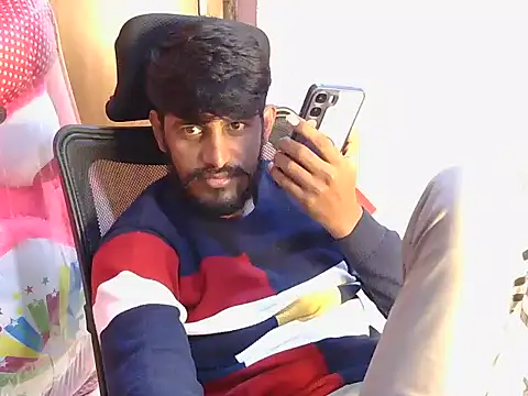 Yuvi_hot élő XXX-chatje