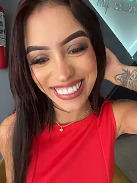 XXX chat uživo modela MystiqueXXX