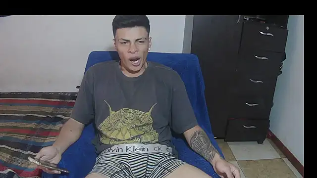 Fenix_hardcock Obrolan Langsung XXX