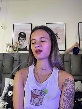 แชท XXX สดของ JuliaColemann