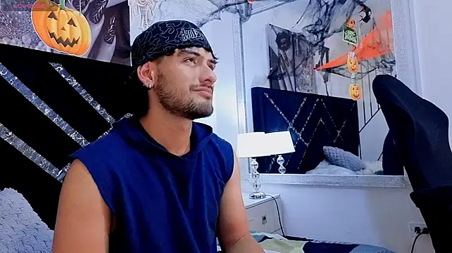 3MPI7ERNOn Live XXX chat