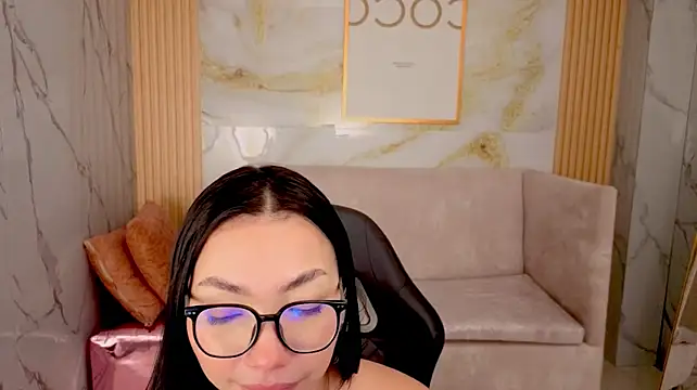 XXX chat uživo modela Akari_s