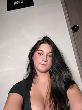 Chat XXX ao vivo de By_Liia
