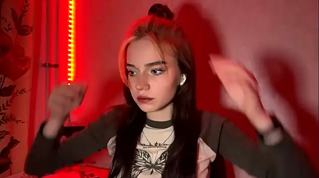 LydaDrozdenko Chat XXX in diretta