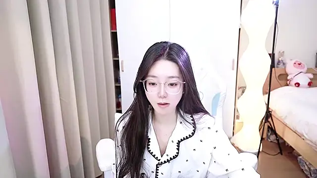 -qingqing 现场XXX聊天