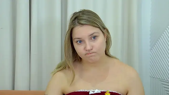 Chat XXX en directo de TinnaBurton