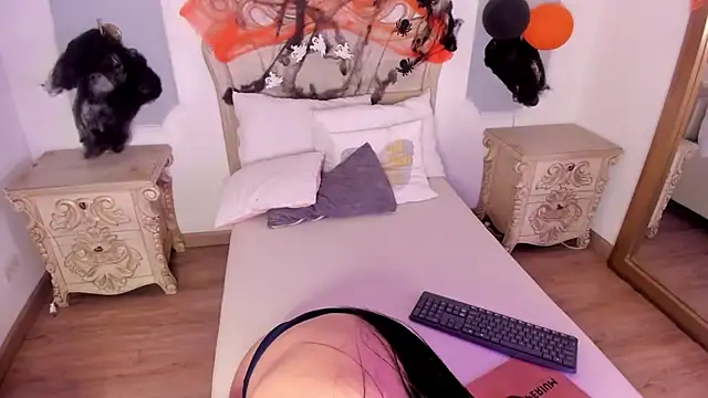 Emilia_millerr Chat XXX in diretta