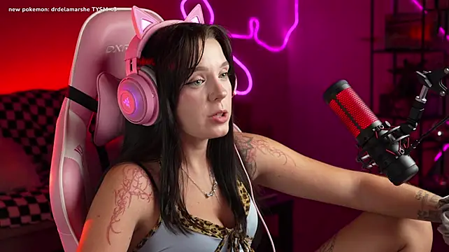 Chatroom XXX en direct de venombabby