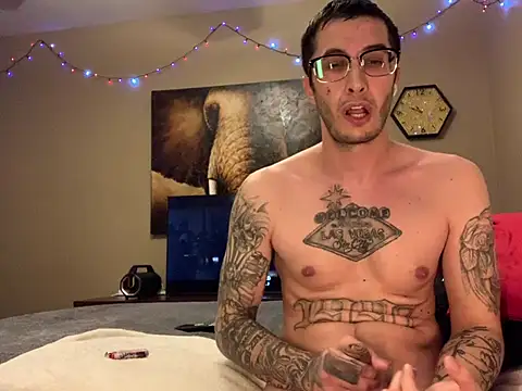 BWCJUICYJOSH Live XXX Chat