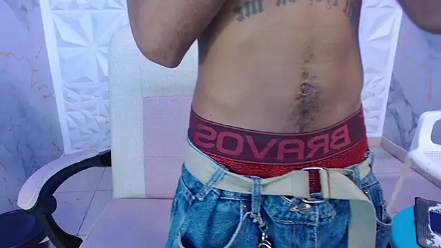 ManSantn Live XXX chat
