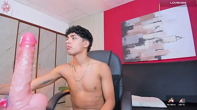 XXX chat uživo modela Naughty_BoyW