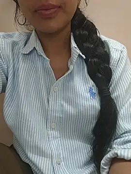 shivani_jha_'s Live XXX Chat