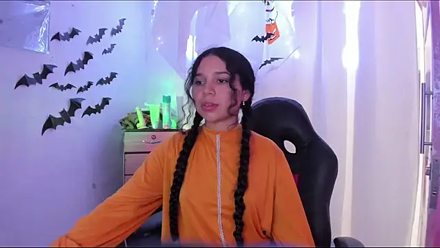 Milly-Way live XXX chat