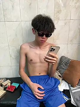 YT_11's Live XXX Chat