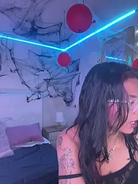 Chat XXX en directo de SamathaMay