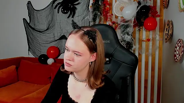 AdaRune's Live XXX Chat