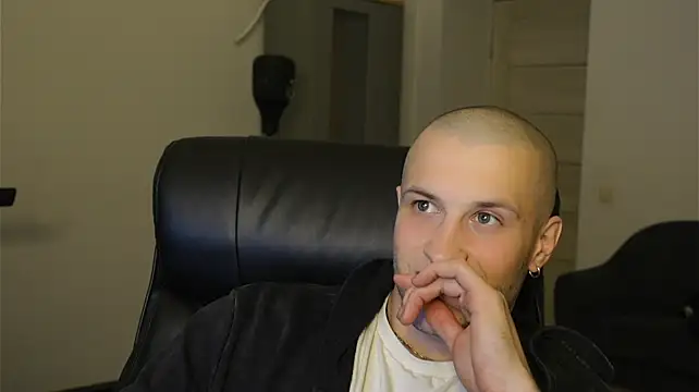 Živý XXX chat Igor_Wilde