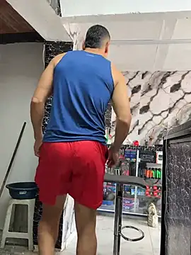 Paul22cm- live XXX chat