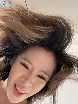 Jennyyn 网络视讯表演