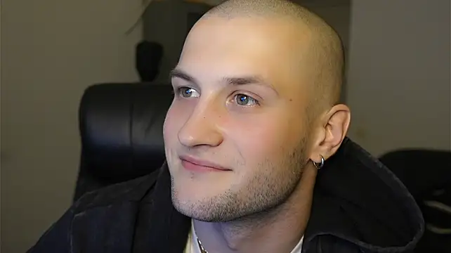 Онлайн чат XXX Igor_Wilde