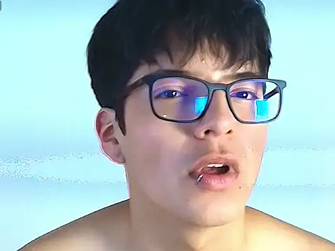 Milo_Wolff XXX чат на живо