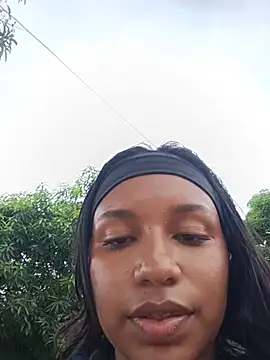 ela_outside লাইভ XXX চ্যাট