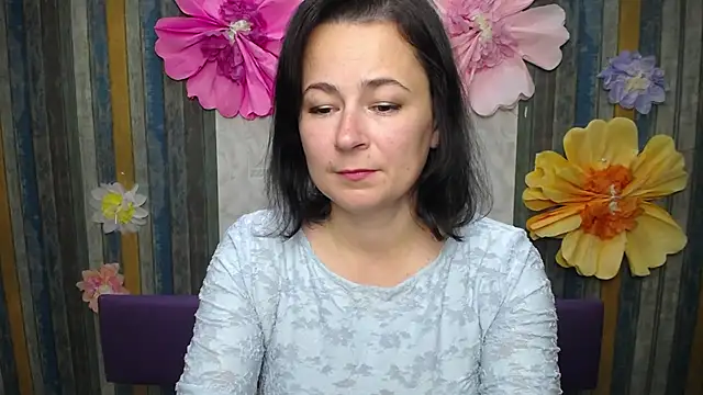 دردشة MarieSho الجنسية المباشرة