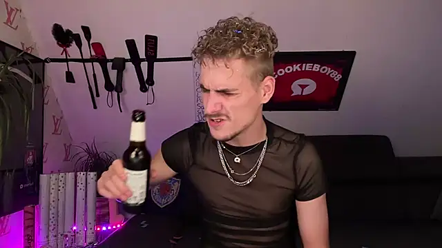 Cookieboy88 live XXX chat