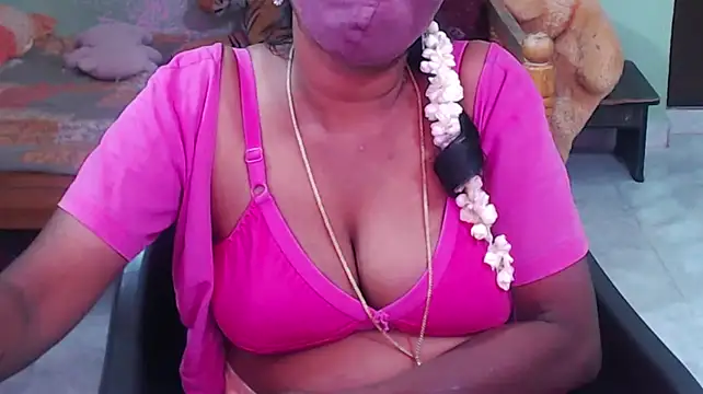 Novapol11's Live XXX Chat