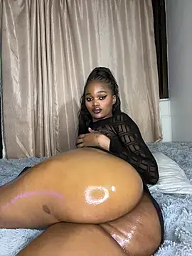 Chat +18 de Cataleyasweetbooty ao vivo