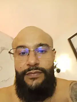 Chatroom XXX en direct de Luke__09