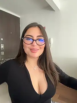 Chat XXX en directo de sukhakunis1