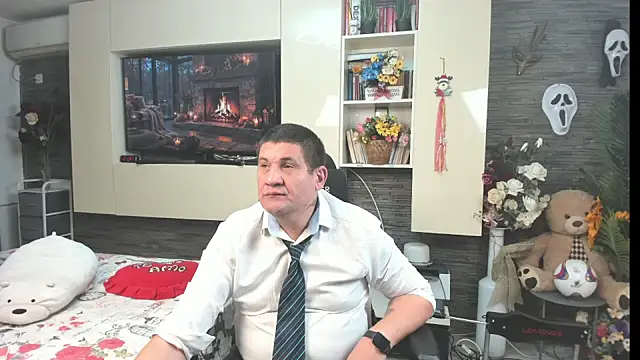 SpartacusDaddy48 Chat XXX live