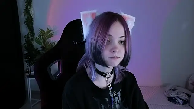 Hikkacat Chat XXX live