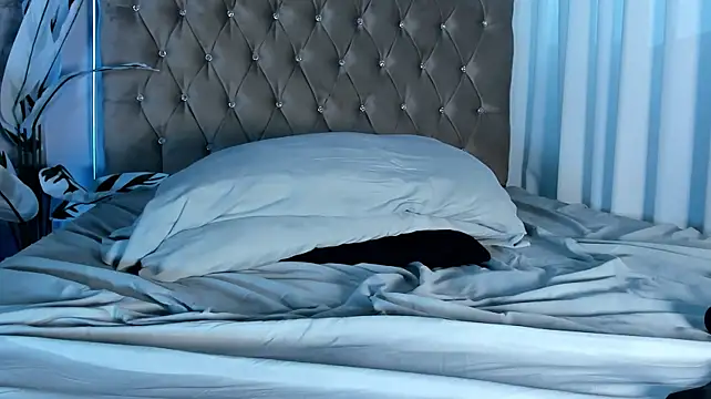 Maddyluxe élő XXX-chatje