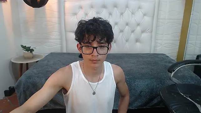 XXX chat uživo modela tim_cooper