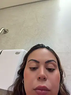 Chat XXX ao vivo de LariiHotWife