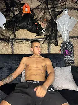 Chatroom XXX en direct de willclayy